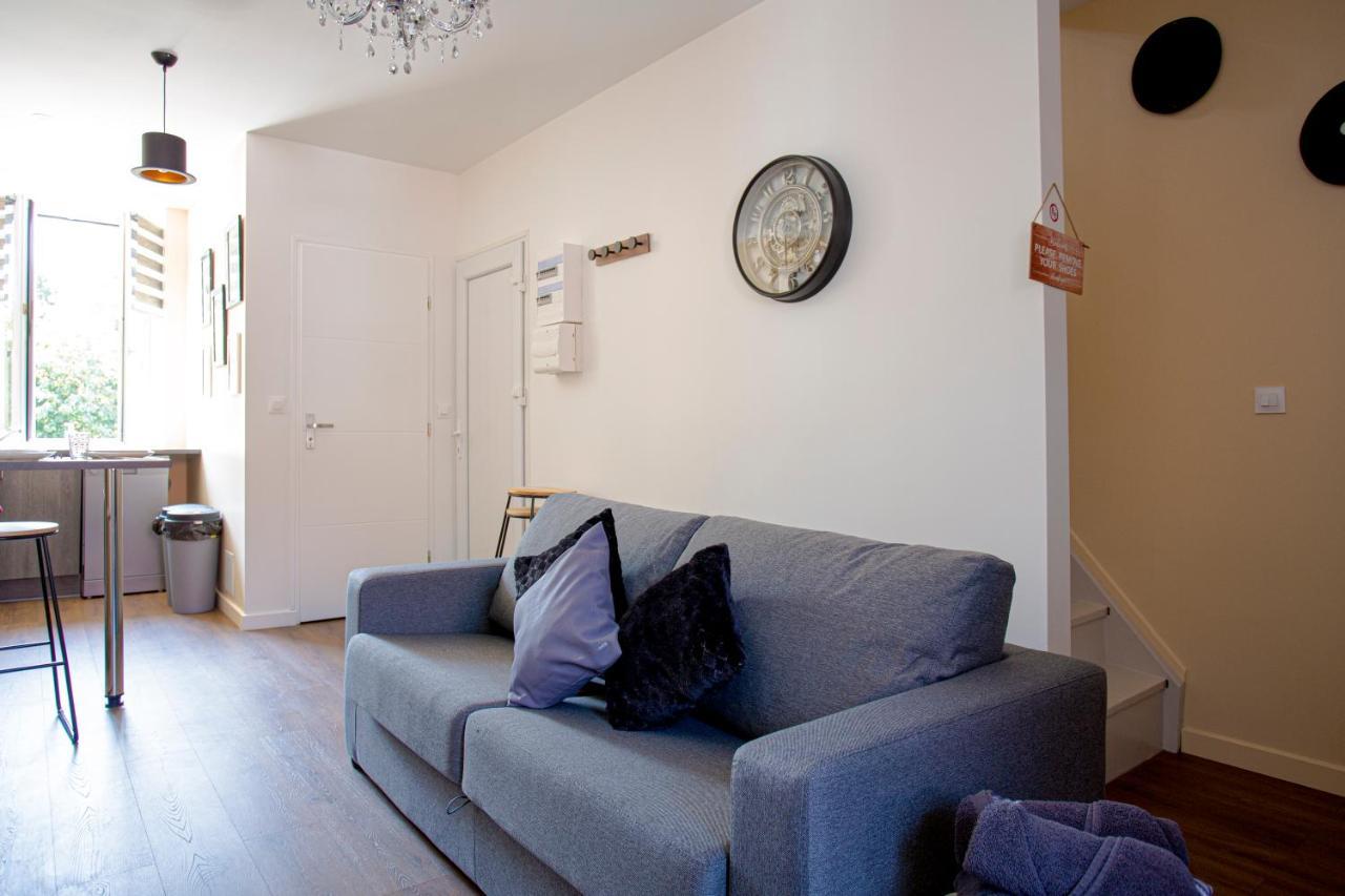Ideal Pro & Couple - 2 Logements Theme Boho Chic Rdc & Dandy 1Er Etage - Quartier Calme - Jardin - Wifi Hd - Smart Tv - Parking Gratuit - Proche Centre & Transports - Ask Home Valenciennes Exteriör bild