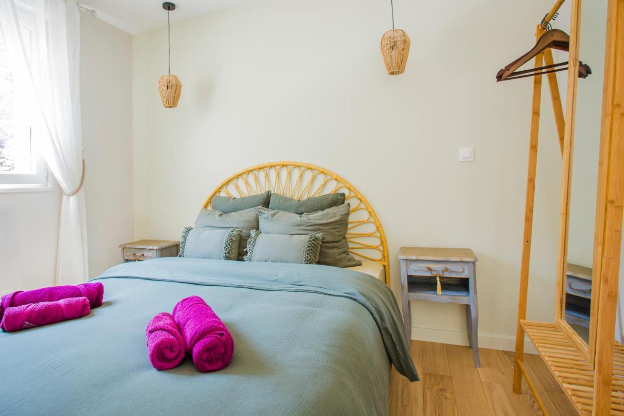 Ideal Pro & Couple - 2 Logements Theme Boho Chic Rdc & Dandy 1Er Etage - Quartier Calme - Jardin - Wifi Hd - Smart Tv - Parking Gratuit - Proche Centre & Transports - Ask Home Valenciennes Exteriör bild