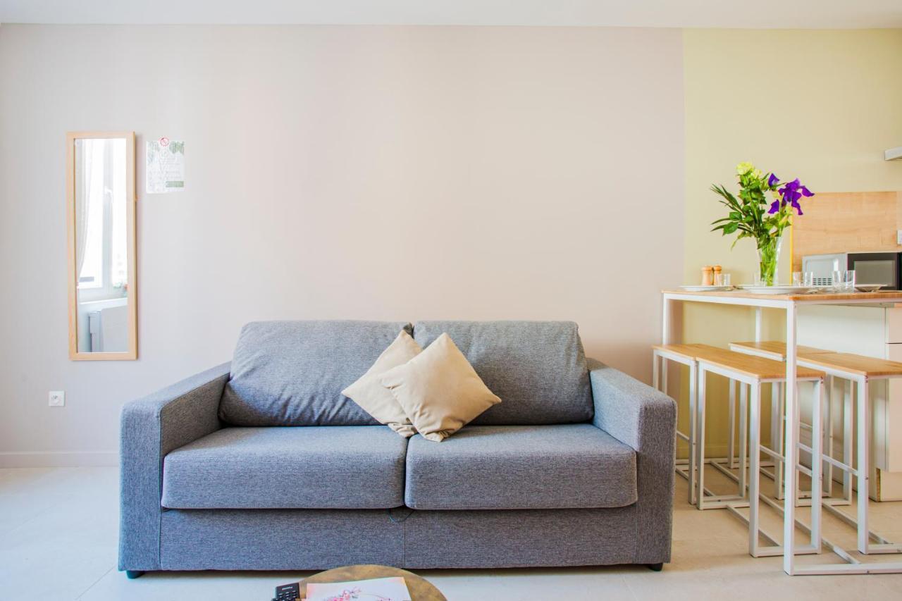 Ideal Pro & Couple - 2 Logements Theme Boho Chic Rdc & Dandy 1Er Etage - Quartier Calme - Jardin - Wifi Hd - Smart Tv - Parking Gratuit - Proche Centre & Transports - Ask Home Valenciennes Exteriör bild