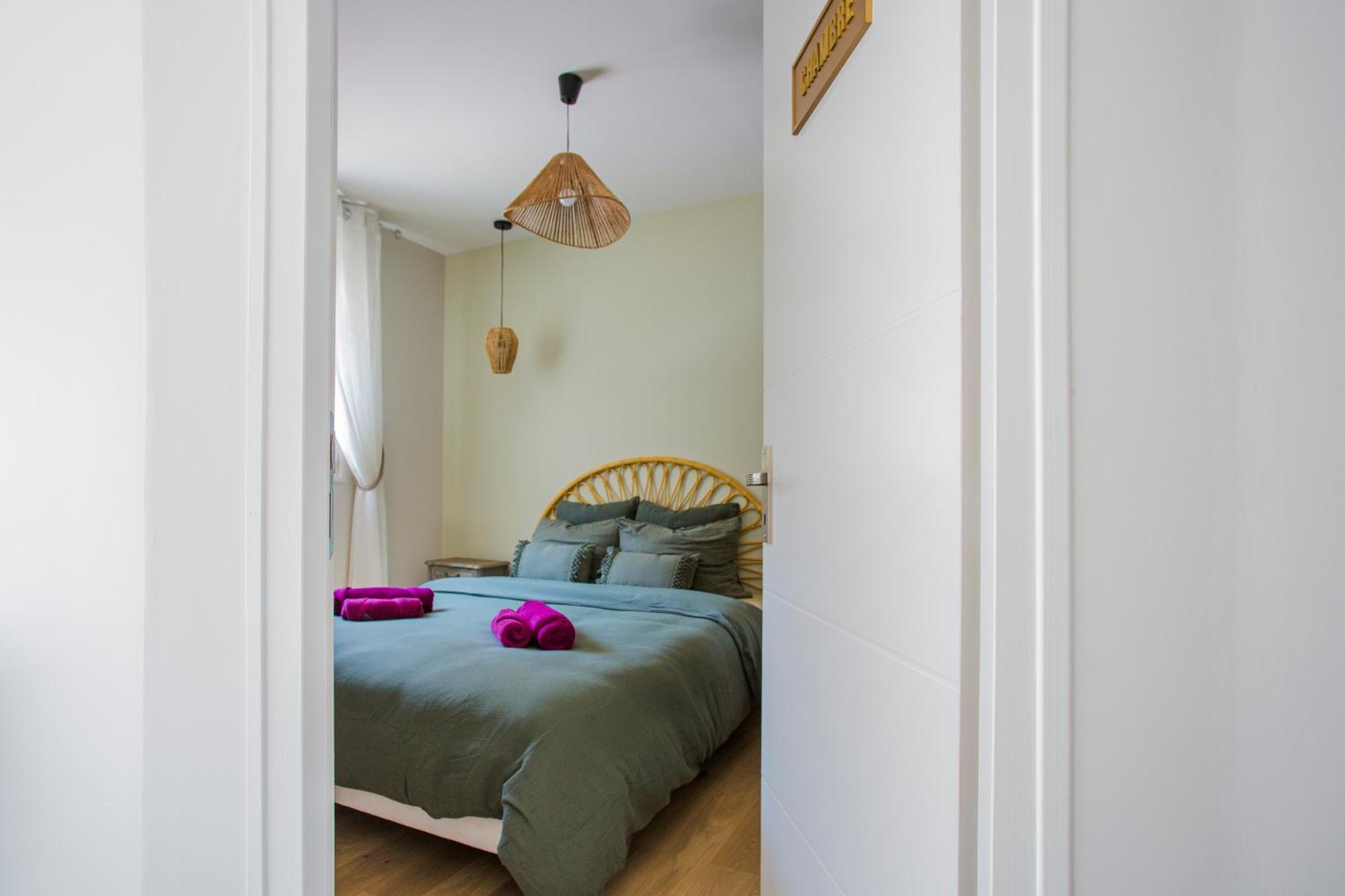 Ideal Pro & Couple - 2 Logements Theme Boho Chic Rdc & Dandy 1Er Etage - Quartier Calme - Jardin - Wifi Hd - Smart Tv - Parking Gratuit - Proche Centre & Transports - Ask Home Valenciennes Exteriör bild